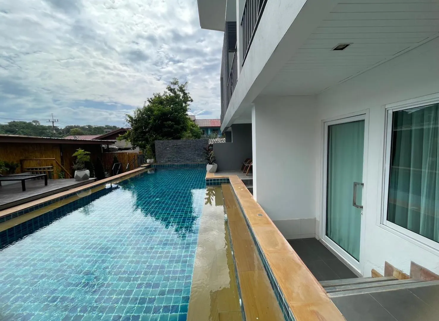 Lanta Corsica Hotel 코란타 0*,  태국